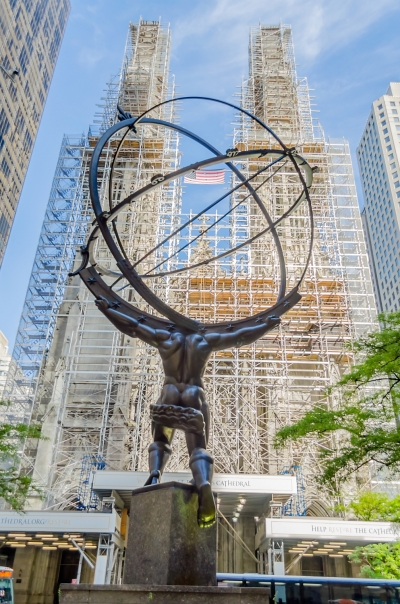 Atlas statue in front of Rockefeller Center, New York