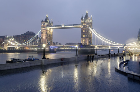 Scenic view of the Tower Bridge at Night, London, UK